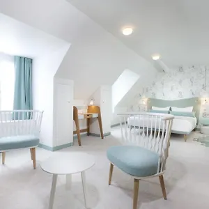 Le Lapin Blanc Hotel