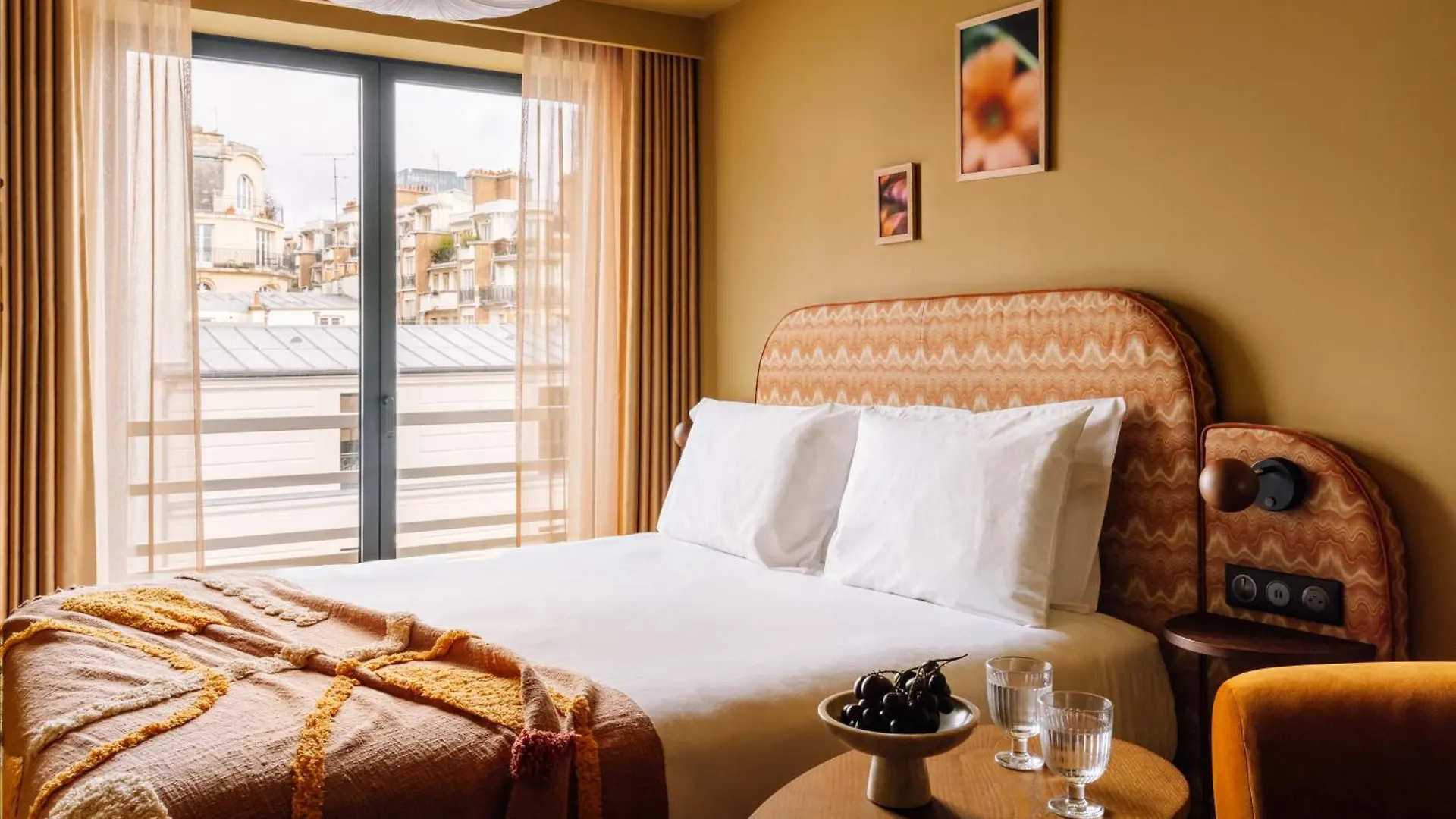 Le Jardin De Verre By Locke Paris Hotel