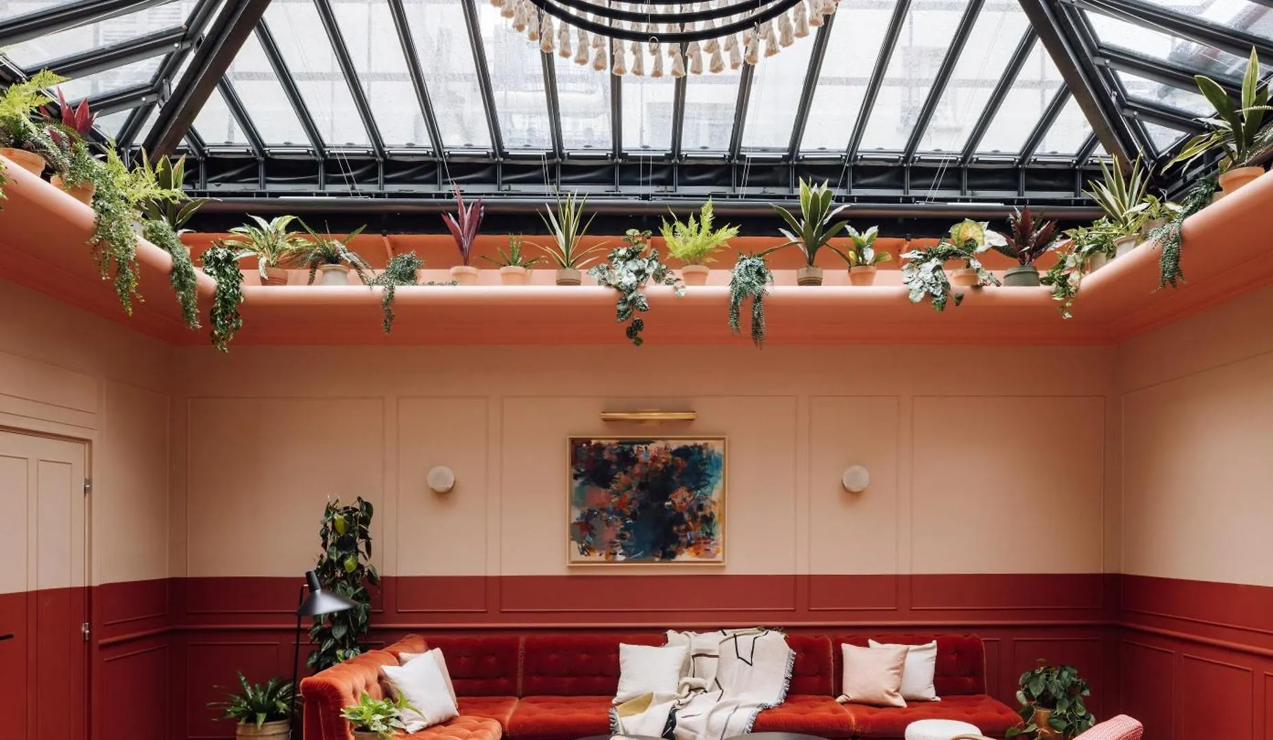 Hotel Le Jardin De Verre By Locke Paris
