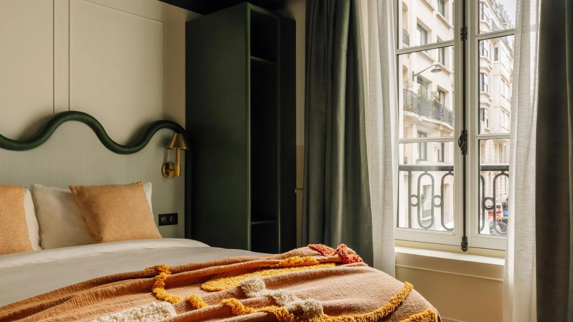 Le Jardin De Verre By Locke Paris Hotel