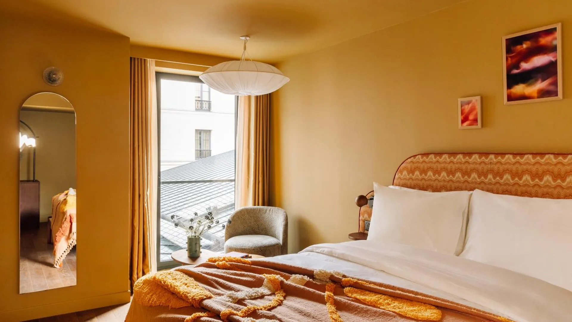 Hotel Le Jardin De Verre By Locke Paris