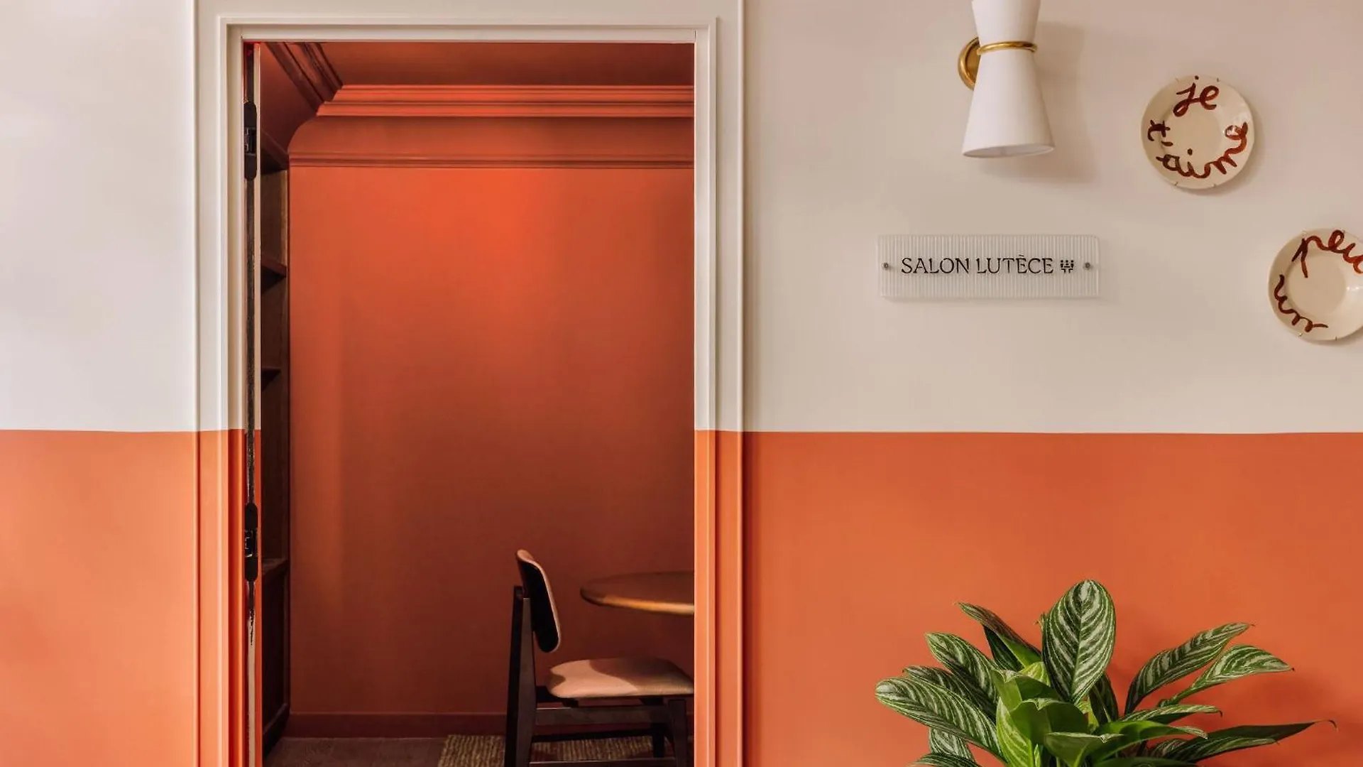 Hotel Le Jardin De Verre By Locke Paris