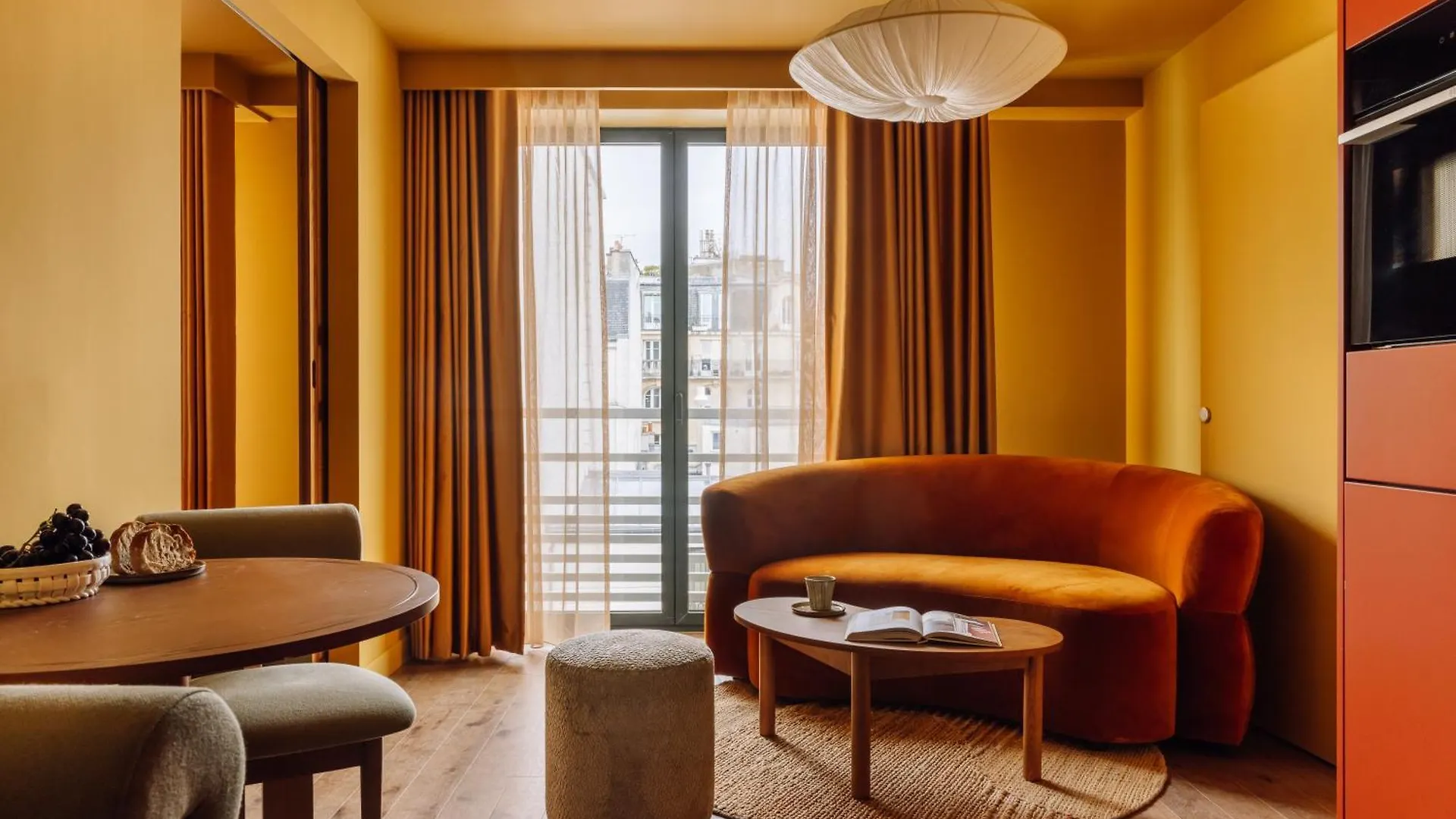 Hotel Le Jardin De Verre By Locke Paris